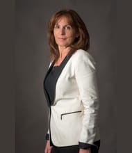 Nelly SALA, Consulente