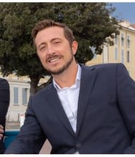 MAX DEAN, Commercieel agent