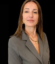 Silvia MACHADO, Agent commercial