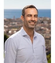 Arnaud SBIRRAZZUOLI, Directeur