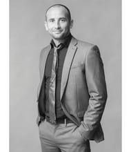 JULIEN BERTHOU, Commercieel agent