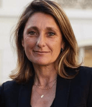Laure SAMAN, Commercieel agent