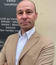 François BONNET, Commercieel agent