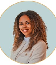 Carla MARCHAND, Agente comercial