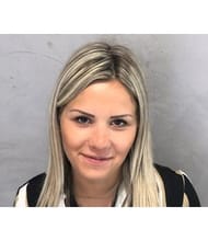 MANON TRUC, Assistente