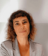 Virginie MENA, Commercieel agent
