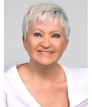 Marie LE PESTEUR, Agente comercial