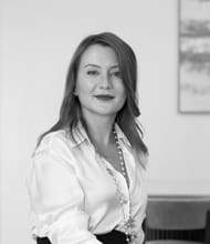 Yulia CRICK, Onderhandelaar
