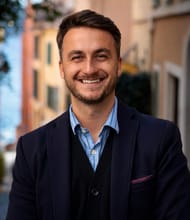 Dylan PEAUGER, Makler