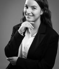 Lola TORREGROSA, Onderhandelaar