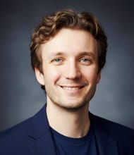 Arnaud MOUTIER, Negozziatore