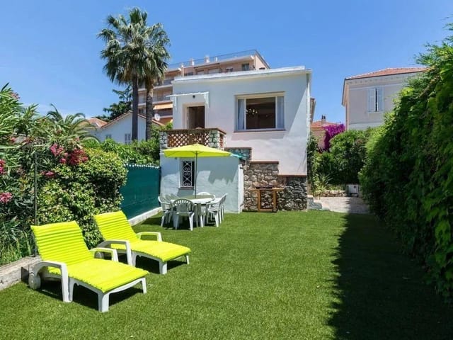 Huis te koop - 9, rue de l'oratoire, 06160, Antibes (Début Cap Juan), France, 583J80 - Melsia