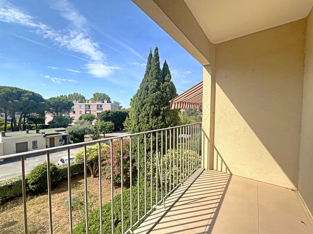 Appartement te koop - 83600, Frejus (Proche Centre Ville), France, 58knKp - Melsia