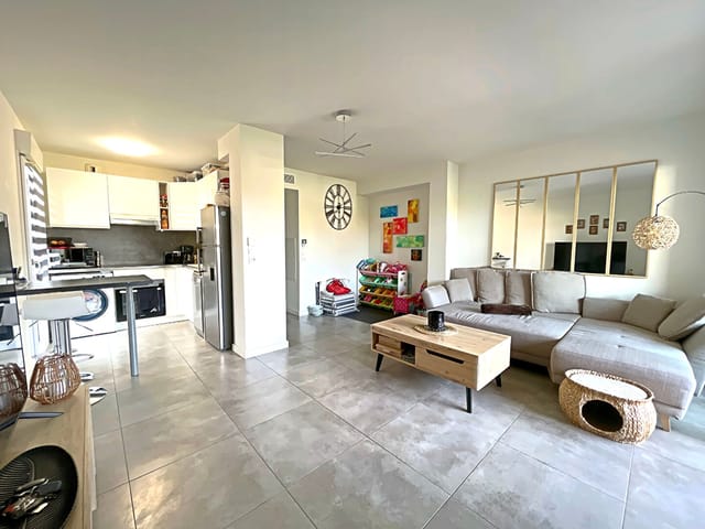 Appartement te koop - 83700, Saint-Raphael (Bas de Valescure), France, 58zAlA - Melsia