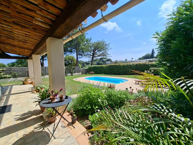 Casa in vendita - 06570, Saint-Paul-De-Vence, France, 5D84Z8 - Melsia