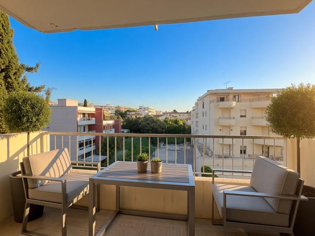 Appartement à vendre - 06800, Cagnes-Sur-Mer (Cros De Cagnes), France, 5D8BK2 - Melsia