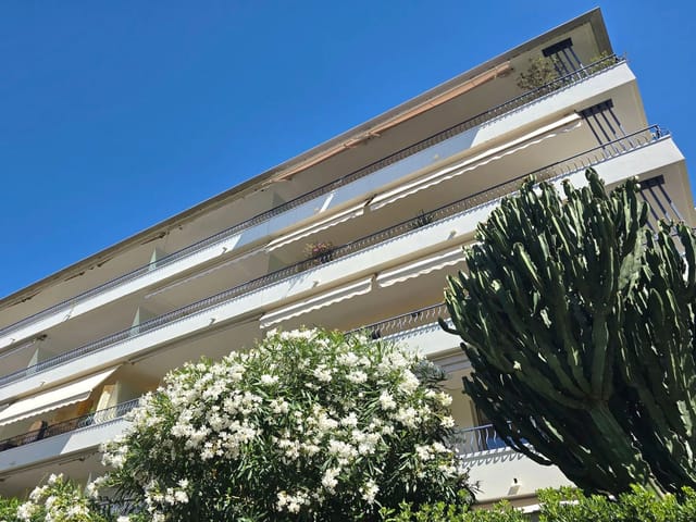 Appartement à vendre - 06400, Cannes (Basse Californie), France, 5D8ok6 - Melsia