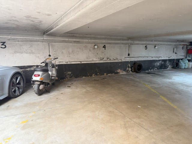 Garage/Parcheggio in vendita - Atrebatenstraat, 52, 1040, Etterbeek, Belgique, 5DAw4q - Melsia