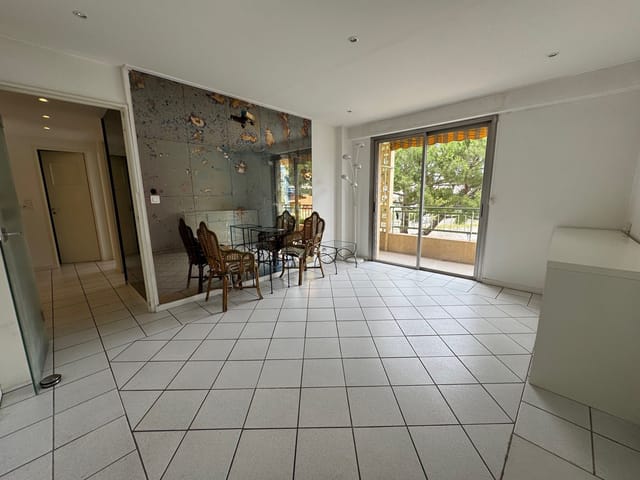 Appartement à vendre - 06800, Cagnes-Sur-Mer (Hippodrome), France, 5QMExV - Melsia