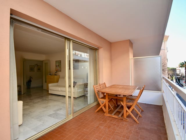 Apartamento en venta - 17, Avenue Docteur Hochet, 06160, Antibes, France, 5Rgj1p - Melsia