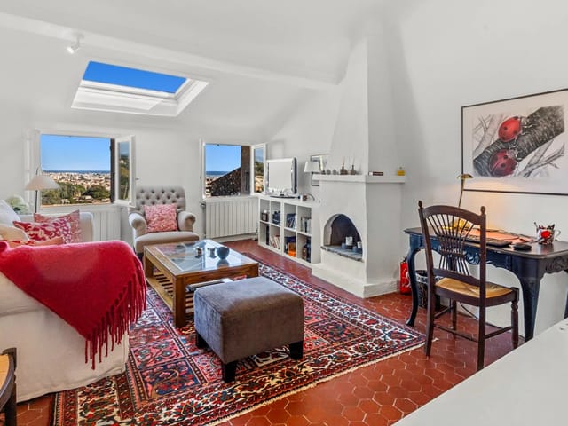 Dorfsitz zu verkaufen - 06800, Cagnes-Sur-Mer (Haut-de-Cagnes), France, 5RmBjJ - Melsia