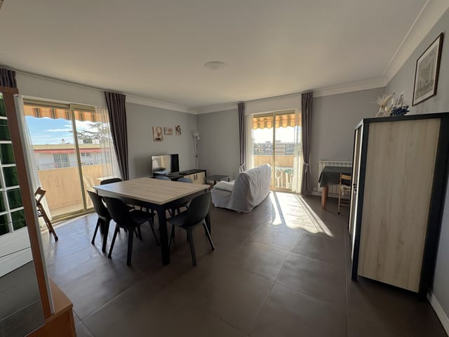 Appartement à vendre - 06700, Saint-Laurent Du Var (Les Vespins), France, 5pNBxe - Melsia
