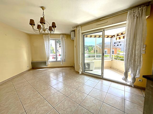 Appartement à vendre - 83700, Saint-Raphael (Centre ville), France, 5r42NP - Melsia
