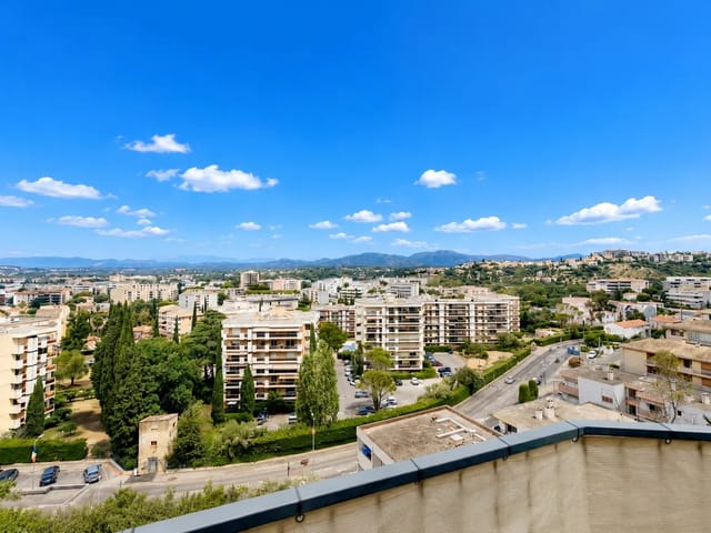 Appartement à vendre - 83700, Saint-Raphael (Proche Centre Ville), France, 5r49NE - Melsia
