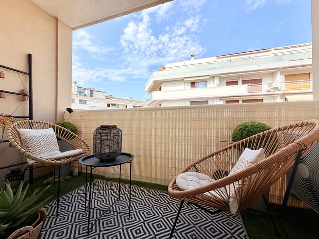Apartamento en venta - 25, Avenue Jean Jaurès, 83120, Sainte-Maxime (Centre Ville), France, 5r4njV - Melsia