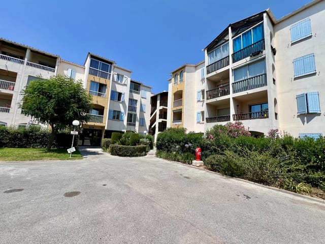 Appartement à vendre - 83600, Frejus (Proche Centre Ville), France, 5r4nzE - Melsia