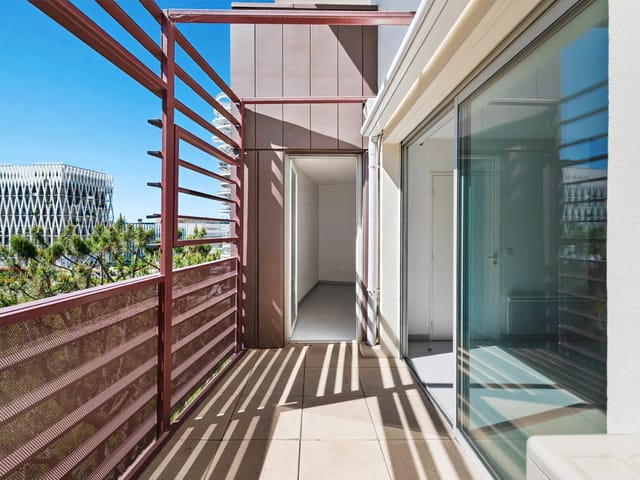 Appartement à vendre - 06200, Nice (Ste Marguerite), France, 5rx717 - Melsia
