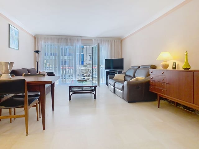 Appartement à vendre - 06600, Antibes (Antibes Centre), France, 5vA0BO - Melsia