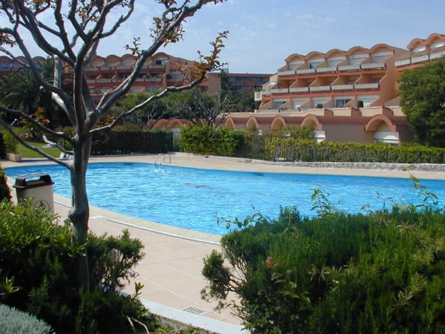 Appartement à vendre - 06600, Antibes (La Fontonne - Val Claret), France, 5vAp10 - Melsia