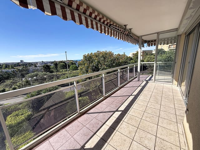 Apartamento comprável - 06600, Antibes (Rabiac - Roi Soleil), France, 5vV6AO - Melsia