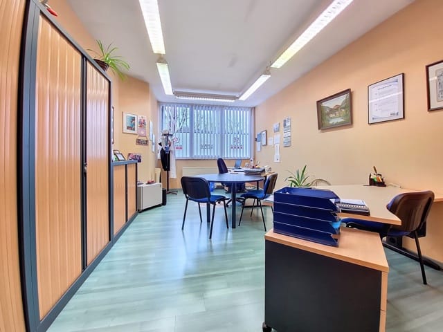 Gewerbe/Büro zu vermieten - Rue des Ecoles, 79, 4830, Limbourg, Belgique, G6B1aM - Melsia