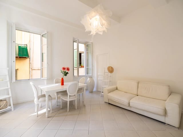 Apartment for sale - 06230, Villefranche-Sur-Mer (Vieille Ville), France, GJ8y7M - Melsia