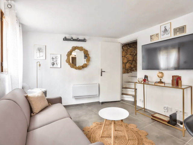 Apartment for sale - 15, Avenue des Bosquets, 06200, Nice (Californie), France, GJKAEY - Melsia