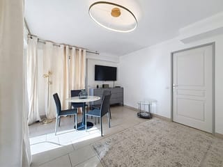 Appartement te koop - 8, Rue de la Rampe, 06400, Cannes (Suquet/Vieux Port), France, GLjnWy - Melsia