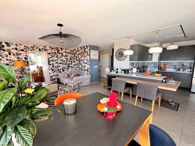 Wohnung zu verkaufen - 06700, Saint-Laurent Du Var (Tzanck), France, GV1VAW - Melsia