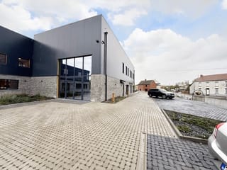 Comercio/Escritório aluga-se - Chaussée de Nivelles, 136, 5140, Sombreffe, Belgique, GVMP0K - Melsia