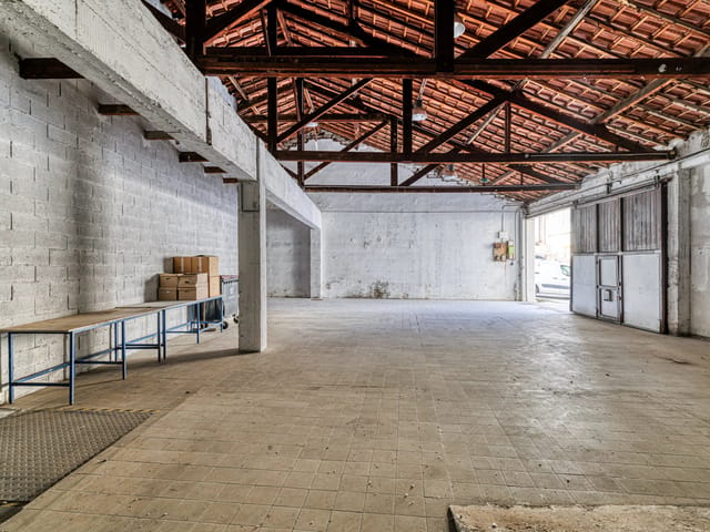 Almacén en venta - 06600, Antibes (Antibes Centre), France, GVz9JW - Melsia