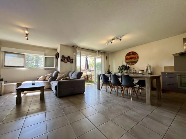 Apartamento en venta - 83600, Frejus (Hopital), France, GjJRPa - Melsia
