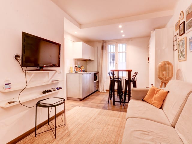Appartement te koop - 06300, Nice (Vieux Nice), France, X7JWoZ - Melsia
