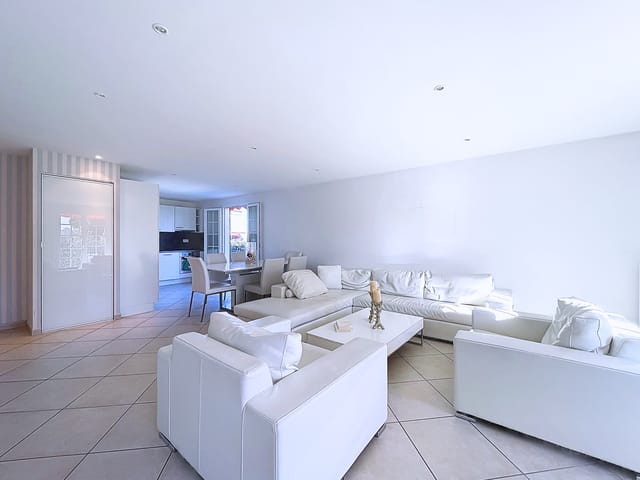 Appartement à vendre - 06600, Antibes (La Fontonne - Val Claret), France, X7ZEDv - Melsia