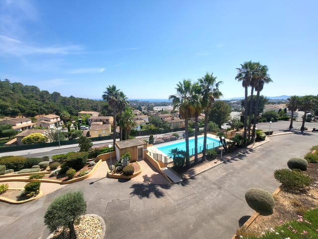 Appartement te koop - 83700, Saint-Raphael (Cerceron), France, XY8DN3 - Melsia