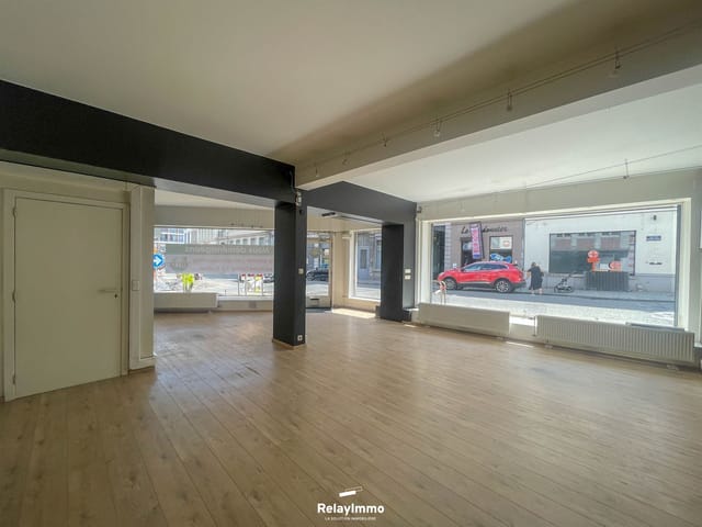Commerce/Bureau à vendre - Rue Saint-Jacques, 1, 7500, Tournai, Belgique, XY8k23 - Melsia