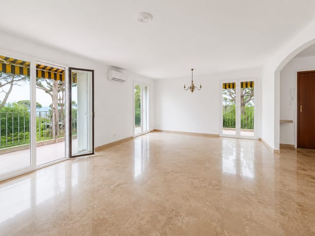 Wohnung zu verkaufen - 83600, Frejus (Frejus Plage), France, XY8ky4 - Melsia