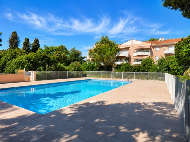 Appartement à vendre - 83700, Saint-Raphael (Valescure), France, XegQyQ - Melsia