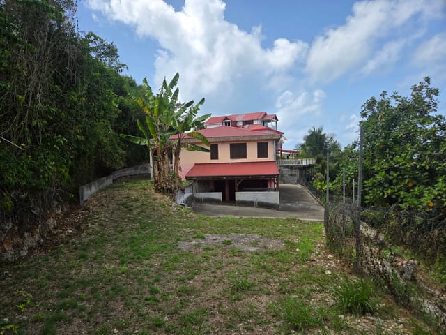 Huis te koop - Le-Gosier (Dampierre-Saline-Pliane-Dunoyer), Guadeloupe, Xegznm - Melsia