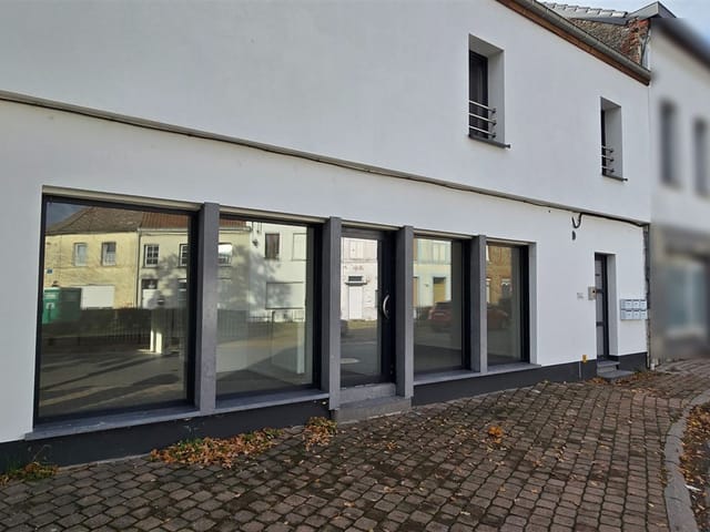 Comercio/Escritório aluga-se - 7600, Péruwelz, Belgique, XevPzQ - Melsia
